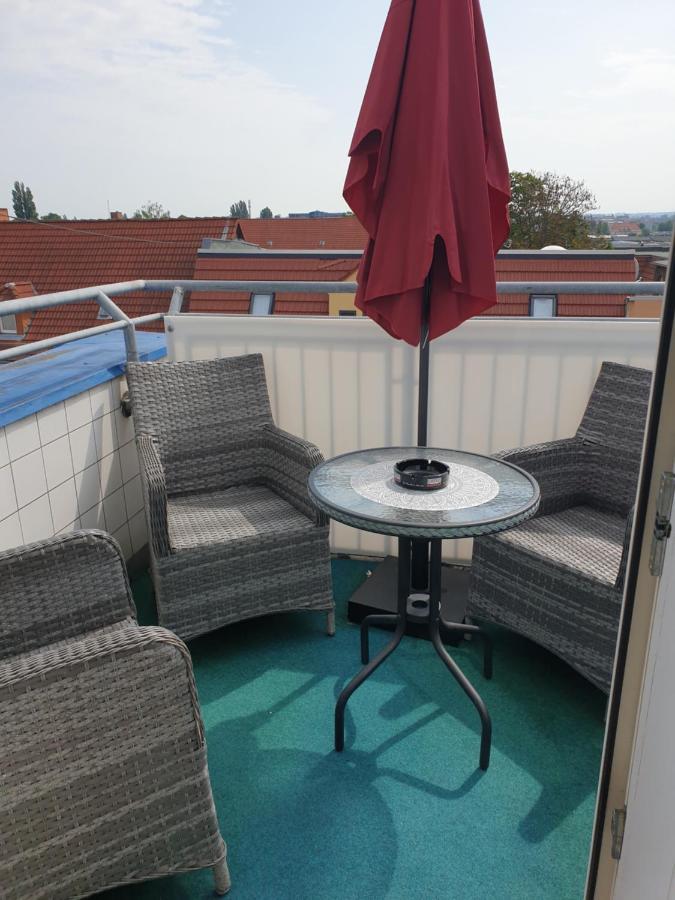 Dachgeschoss Apartment Mit Ausblick ハレ エクステリア 写真